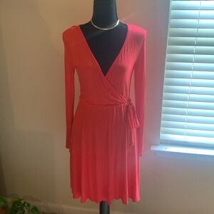 🌹Forever 21 • Cute Pink Long Sleeve Above the Knee Wrap Dress